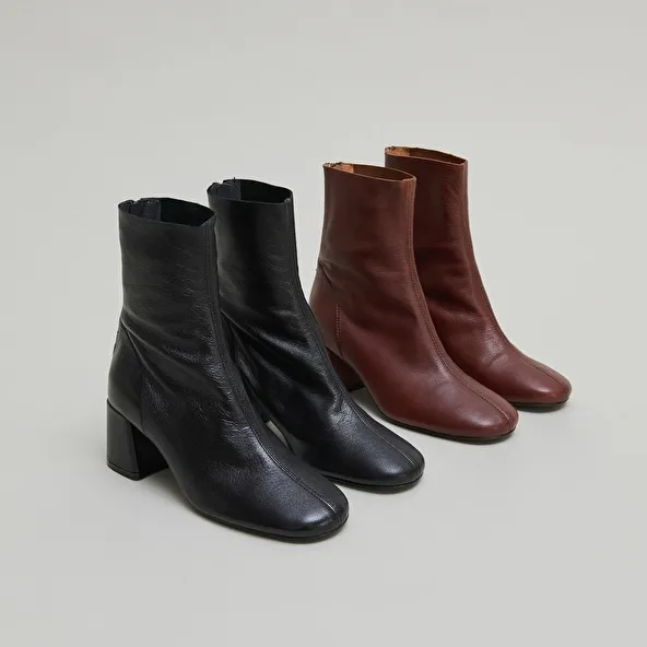 Ankle boots with rear zips in brown grained leather