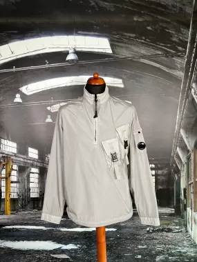 C.P. COMPANY CHROME LENS PULLOVER OVERSHIRT