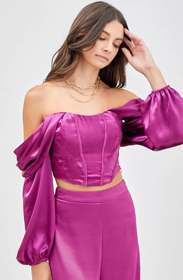 Donna off shoulder top