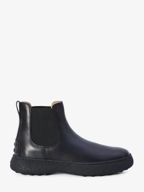 LEATHER CHELSEA BOOTS