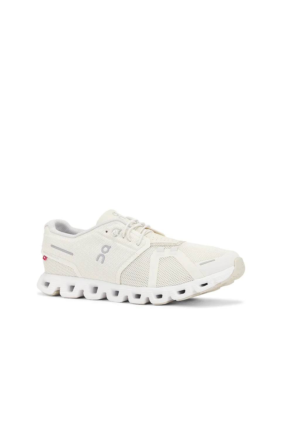 On Cloud 5 Sneaker 
        