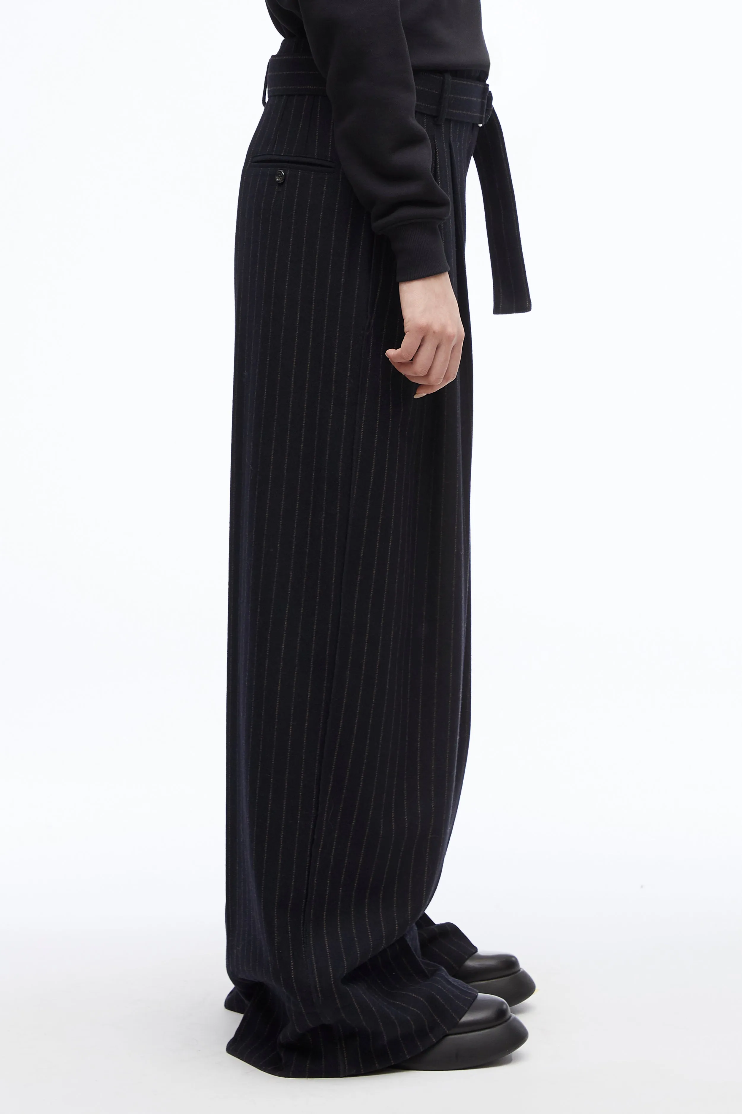 Oversized Pleated Pant