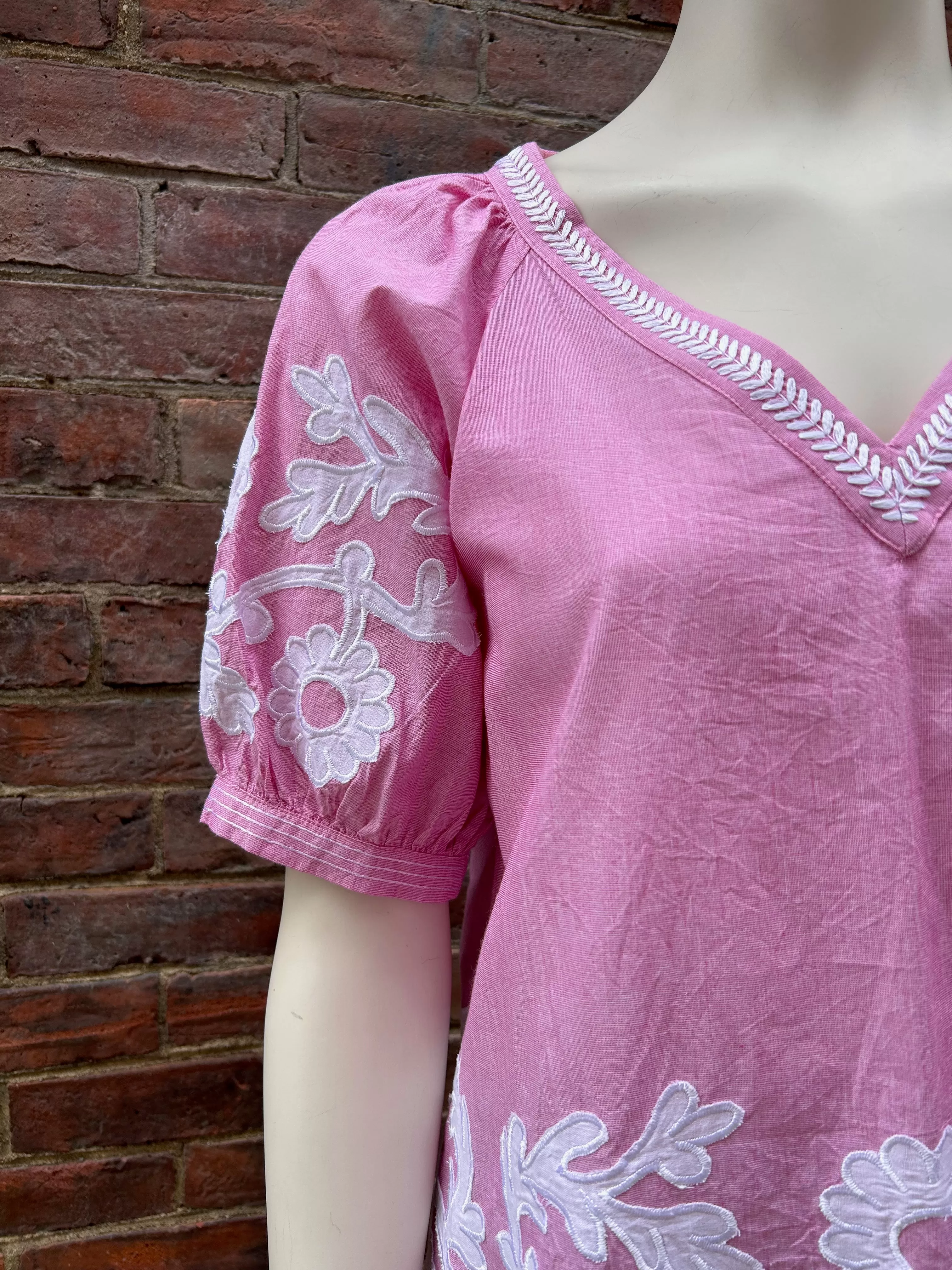 ROSE AND ROSE ANACAPRI DAISY APPLIQUE S/S TOP