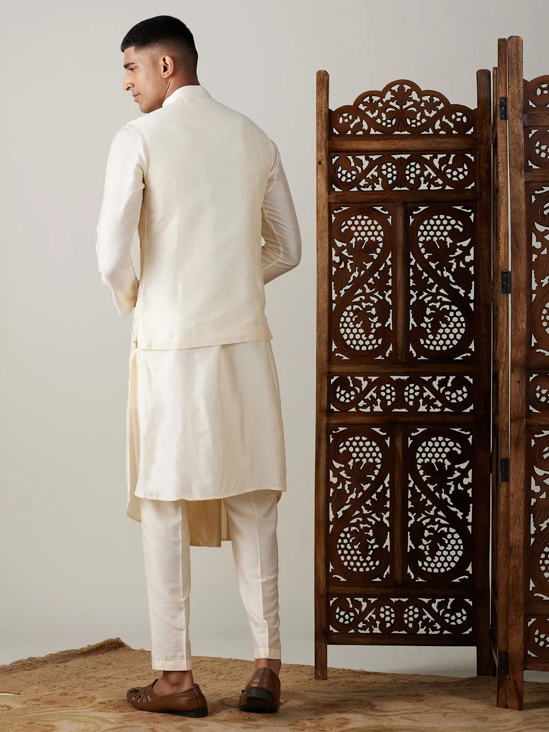 Vastramay Men's Cream Mirror Jacket With Pleated kurta pyjama Set