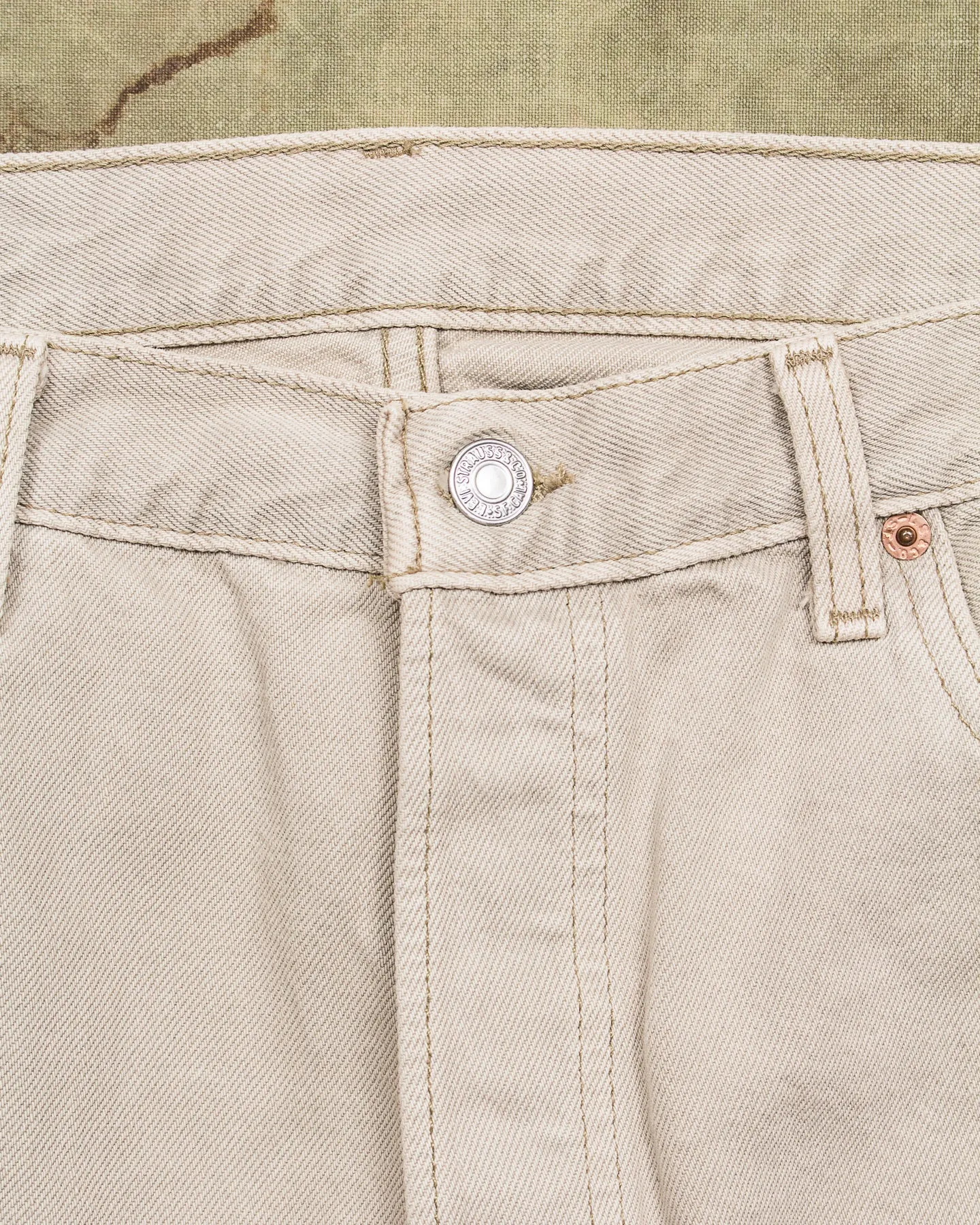 Vintage 90's Made in USA Dead Stock Levi's 501 Beige Jeans W 36 / L 30