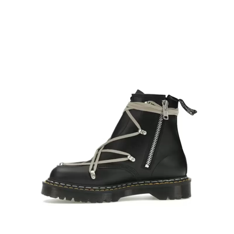 Women’s All Season Boots, Black Mid-Top 